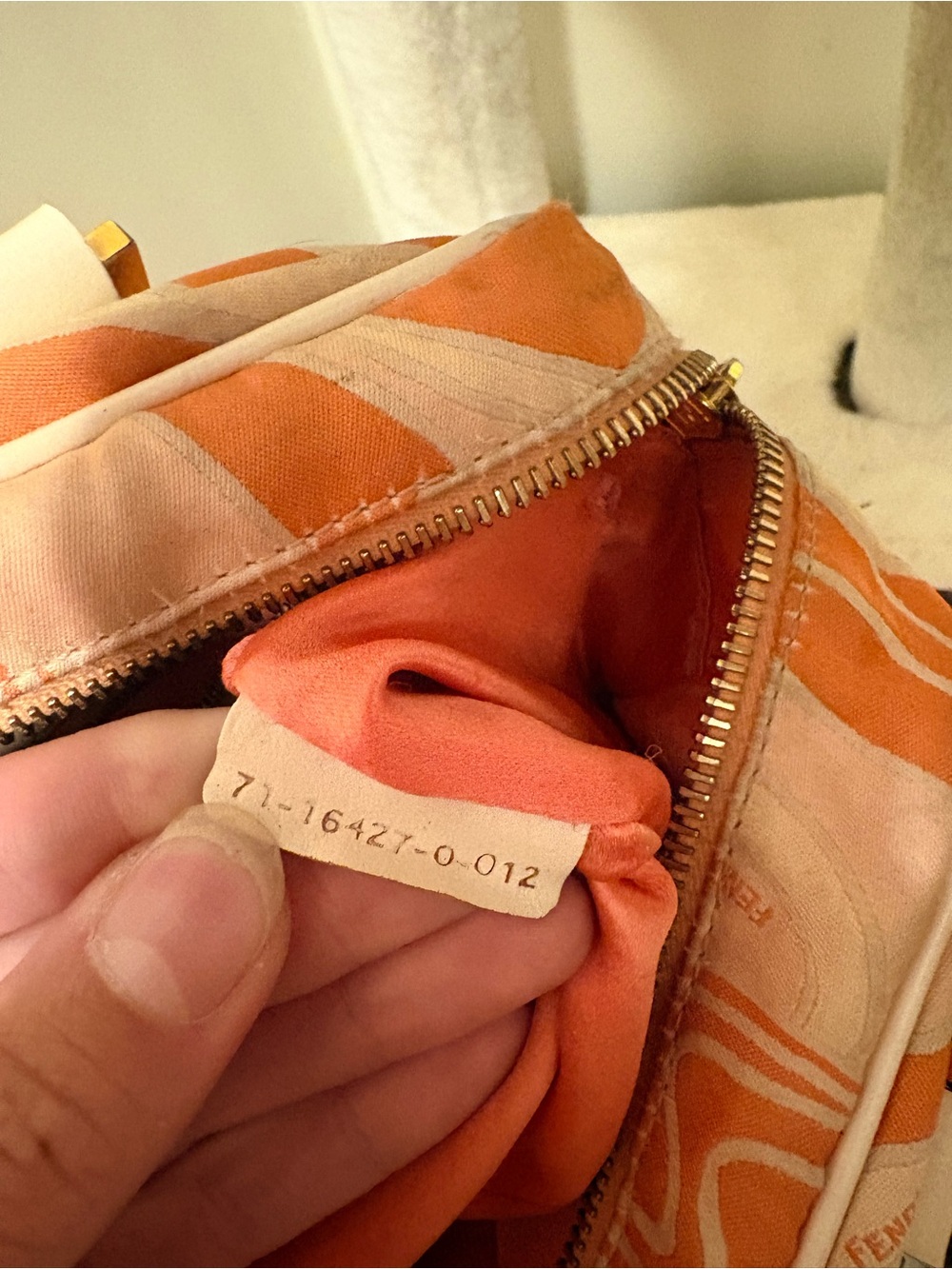 Vintage Fendi Swirl Bag Preloved. - Picture 4 of 8